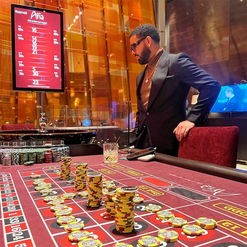 Drake makes a $250,000+ Roulette bet